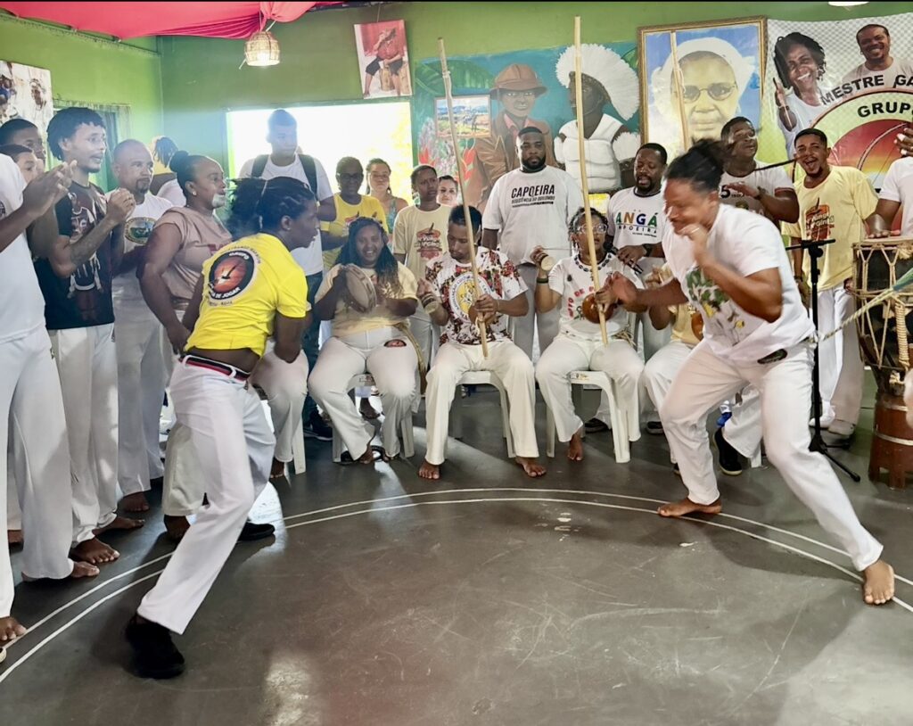 img_5104-1024x814 Grupo de capoeira Cadência de Jogar realiza batizado e troca de cordas no Jambeiro