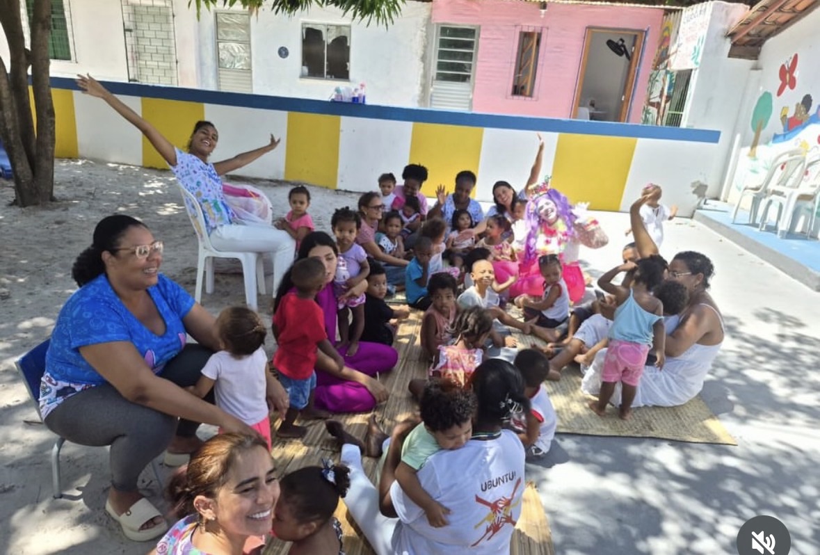 img_6155 Dia do Circo é celebrado com visita da Palhaça Docinho na Creche Casulo Vovó Ana